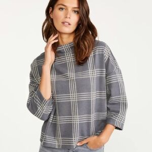 Gray Plaid Long Sleeve Top